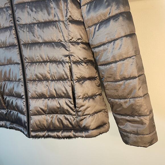 Andrew Marc Reversible Puffer & Faux Fur Jacket Silver & Black SZ Small EUC - Picture 7 of 16